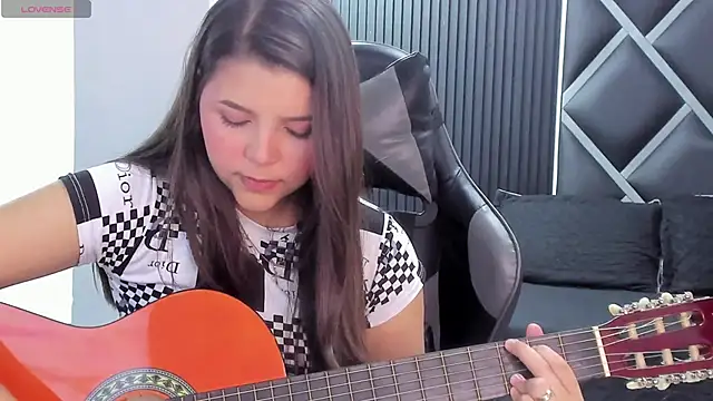 Charlotte-Star online show from 11/17/25, 09:09