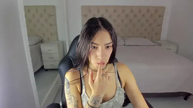 AlliceCopper online show from 10/13/25, 02:50