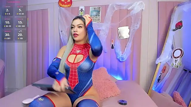 Snapshot of milaowens chatting on 10/17/25, 12:30 milaowens online show from 10/17/25, 12:30