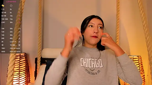 kaylii purple online show from 12/15/25, 01:59