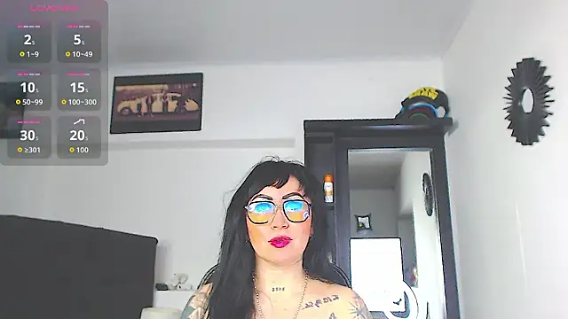 Vicky hotmilf online show from 02/17/26, 10:56