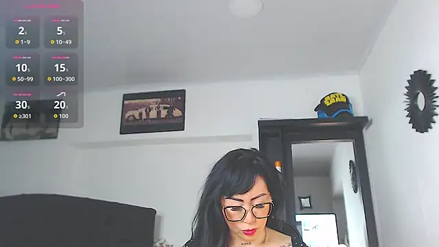 Vicky hotmilf online show from 04/08/26, 10:26