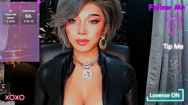 Snapshot of xUrGoddess_Bellax chatting on 10/19/25, 04:18 xUrGoddess Bellax online show from 10/19/25, 04:18