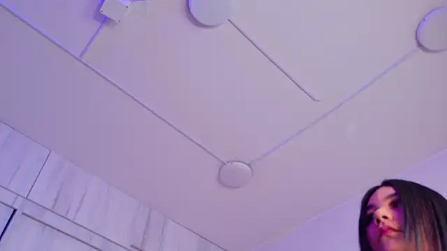 Mia and lexy online show from 06/01/26, 02:57