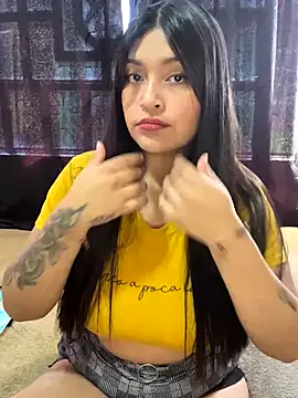 Snapshot of Aurora_fire1 chatting on 11/11/25, 05:57 Aurora fire1 online show from 11/11/25, 05:57