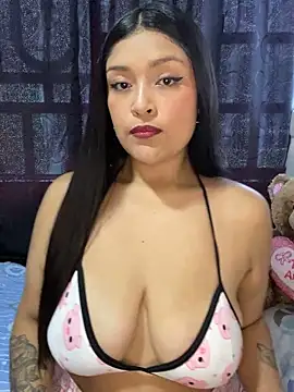 Snapshot of Aurora_fire1 chatting on 11/15/25, 06:15 Aurora fire1 online show from 11/15/25, 06:15