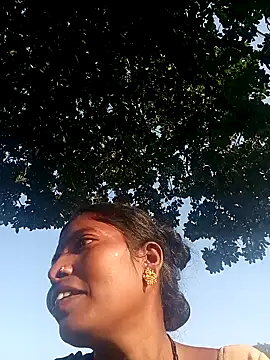 Snapshot of Jivika_Jaiswal chatting on 10/12/25, 01:48 Jivika Jaiswal online show from 10/12/25, 01:48