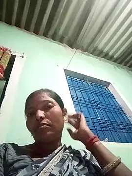 Snapshot of Jivika_Jaiswal chatting on 11/08/25, 12:27 Jivika Jaiswal online show from 11/08/25, 12:27