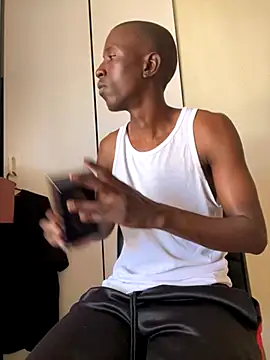 MeneerIan online show from 10/24/25, 01:07