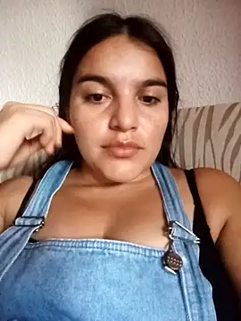 chloe 90 online show from 11/09/25, 09:24