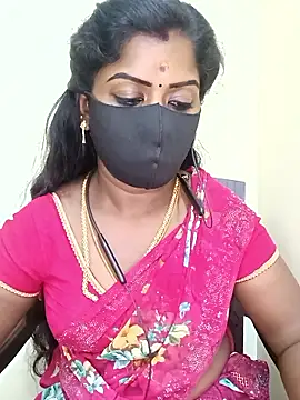 Snapshot of tamilammukuttyy chatting on 06/12/26, 05:01 tamilammukuttyy online show from 06/12/26, 05:01