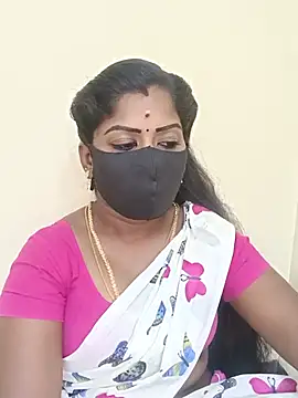 Snapshot of tamilammukuttyy chatting on 06/16/26, 05:32 tamilammukuttyy online show from 06/16/26, 05:32