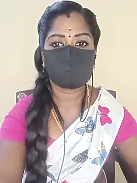 Snapshot of tamilammukuttyy chatting on 07/06/26, 05:04 tamilammukuttyy online show from 07/06/26, 05:04