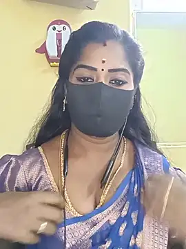 Snapshot of tamilammukuttyy chatting on 07/17/26, 09:27 tamilammukuttyy online show from 07/17/26, 09:27