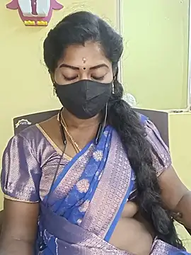 Snapshot of tamilammukuttyy chatting on 07/18/26, 02:05 tamilammukuttyy online show from 07/18/26, 02:05