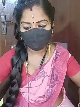 Snapshot of tamilammukuttyy chatting on 07/18/26, 05:50 tamilammukuttyy online show from 07/18/26, 05:50