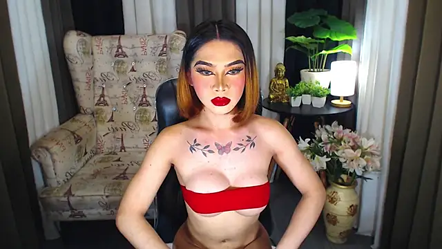 Snapshot of MariaLucyJasminx chatting on 10/24/25, 08:05 MariaLucyJasminx online show from 10/24/25, 08:05