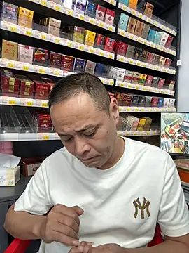 Snapshot of dajiba4718 chatting on 11/10/25, 11:31 dajiba4718 online show from 11/10/25, 11:31