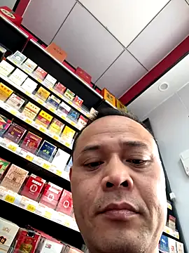 Snapshot of dajiba4718 chatting on 11/14/25, 01:04 dajiba4718 online show from 11/14/25, 01:04