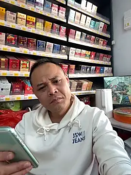 Snapshot of dajiba4718 chatting on 12/18/25, 07:14 dajiba4718 online show from 12/18/25, 07:14