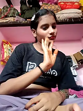 Snapshot of Hot_Mayra_ chatting on 09/17/25, 05:20 Hot Mayra  online show from 09/17/25, 05:20