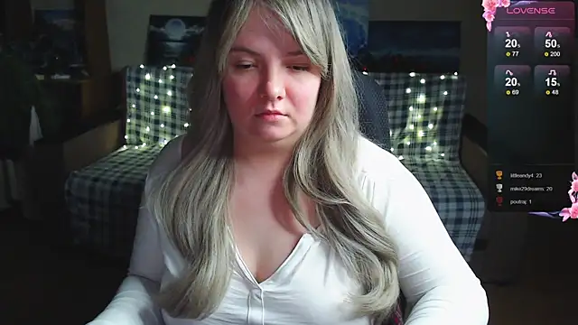 EmillyBones online show from 12/14/25, 11:20