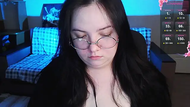 EmillyBones online show from 03/11/26, 05:08