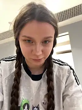 MiniVi online show from 09/24/25, 08:06