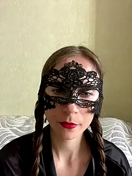 Snapshot of SophieDesire chatting on 09/16/25, 11:44 SophieDesire online show from 09/16/25, 11:44