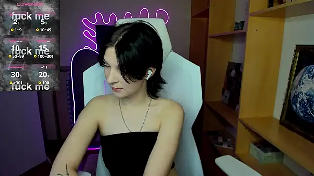 Snapshot of AudreyyKim chatting on 11/02/25, 11:12 AudreyyKim online show from 11/02/25, 11:12