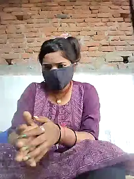 Snapshot of Bebo_Sweety143 chatting on 11/02/25, 09:22 Bebo Sweety143 online show from 11/02/25, 09:22