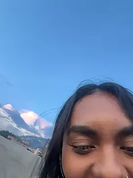 GiorgiaLuxee online show from 11/09/25, 10:52