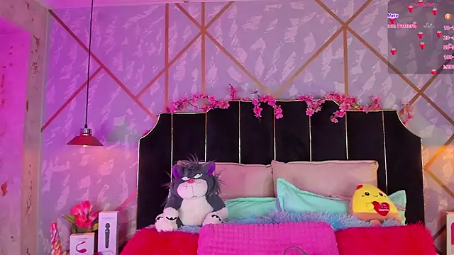 LindaWz  online show from 02/24/26, 04:43