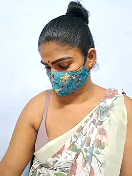 Snapshot of sherlin24 chatting on 10/03/25, 03:53 sherlin24 online show from 10/03/25, 03:53