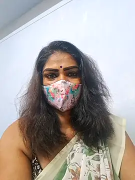 Snapshot of sherlin24 chatting on 10/09/25, 05:27 sherlin24 online show from 10/09/25, 05:27