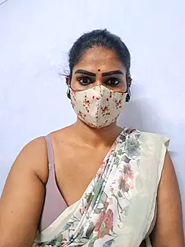 Snapshot of sherlin24 chatting on 10/09/25, 05:33 sherlin24 online show from 10/09/25, 05:33