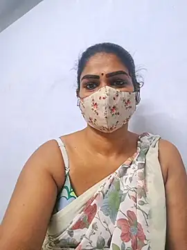 Snapshot of sherlin24 chatting on 10/18/25, 04:41 sherlin24 online show from 10/18/25, 04:41