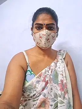 Snapshot of sherlin24 chatting on 10/19/25, 04:46 sherlin24 online show from 10/19/25, 04:46