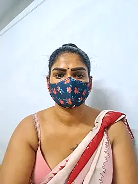 Snapshot of sherlin24 chatting on 11/15/25, 04:14 sherlin24 online show from 11/15/25, 04:14