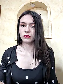 CHARLOTTE  05 online show from 09/23/25, 03:59