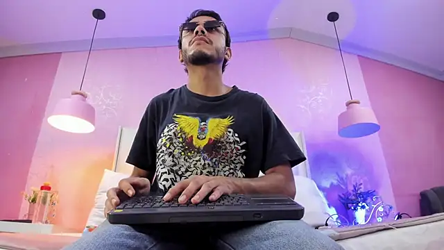 Boss Domiinator online show from 02/17/26, 12:23