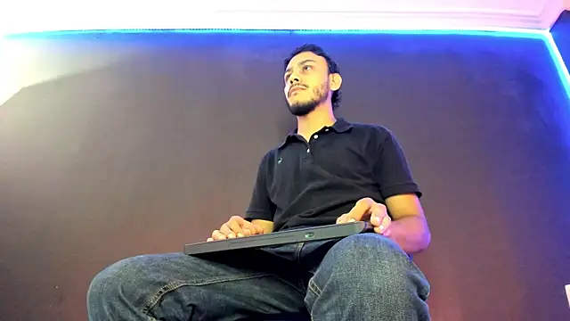 Boss Domiinator online show from 04/08/26, 11:21