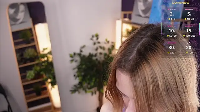 HollieCollelo online show from 09/26/25, 03:10