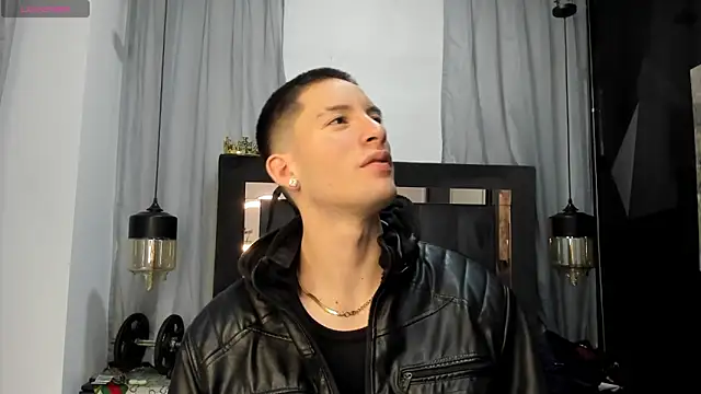 HunterHeat  online show from 04/16/26, 12:17