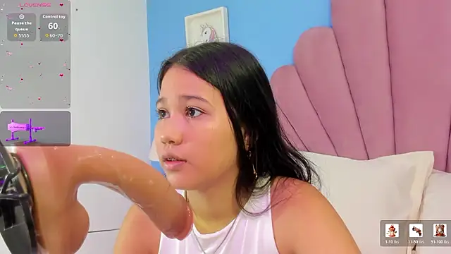 emma clarke  online show from 01/16/26, 04:05