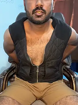 MeekBatgirl online show from 11/08/25, 08:36