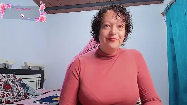 Snapshot of Miss_Oriana chatting on 10/02/25, 02:57 Miss Oriana online show from 10/02/25, 02:57