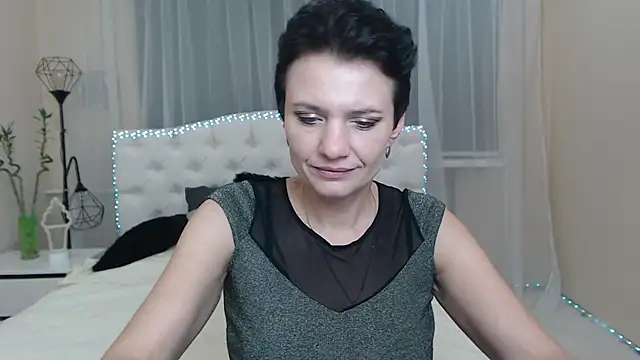 AvaSaturnian online show from 11/07/25, 01:22