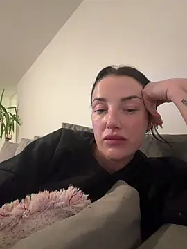 Snapshot of Remirosee chatting on 01/31/26, 07:56 Remirosee online show from 01/31/26, 07:56