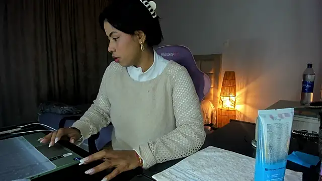 Michluxe 69 online show from 07/07/26, 03:53